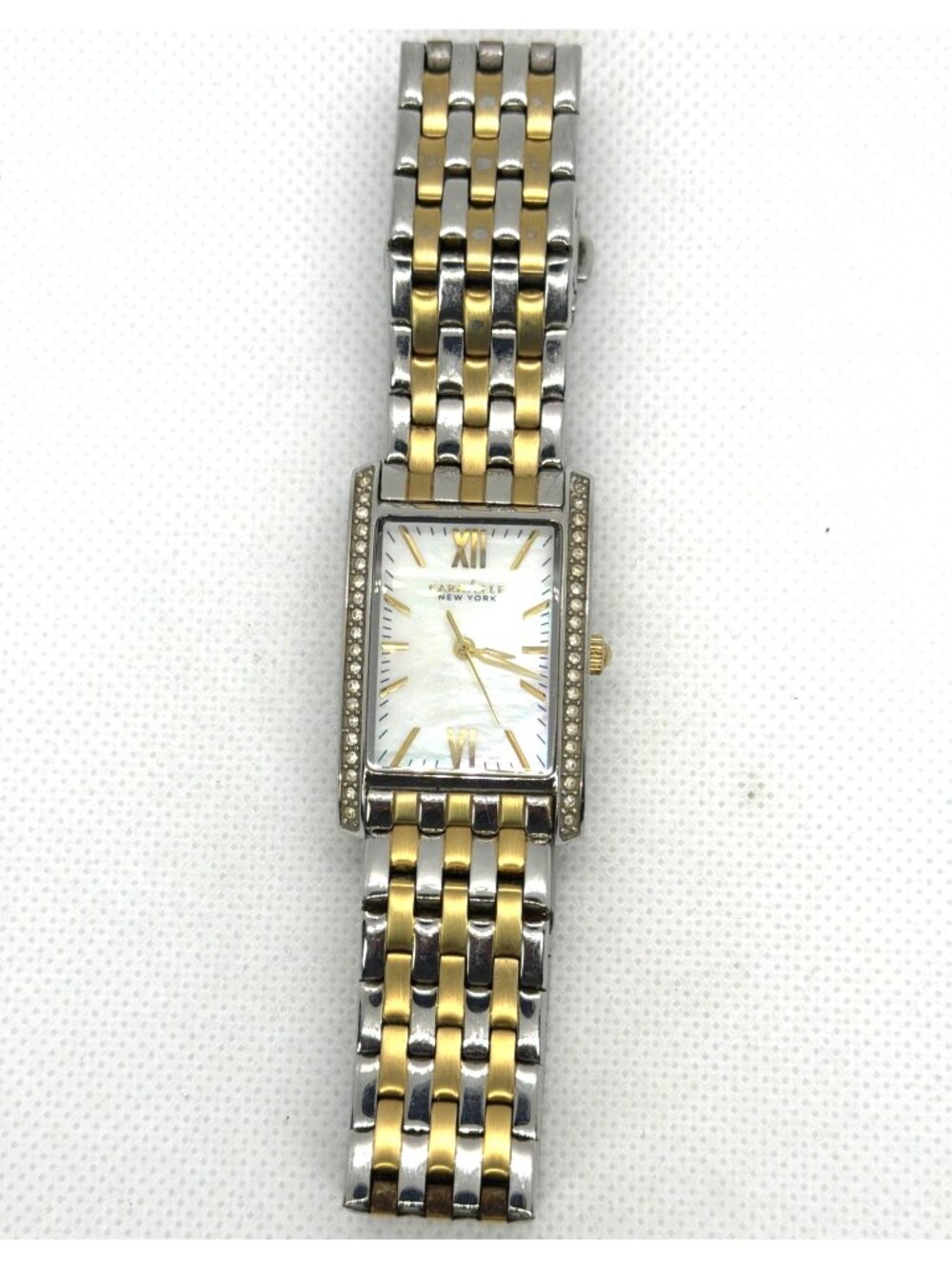 Caravelle New York Ladies Watch Box Tags Extra Links Parts Repair Non-Working - Picture 11 of 16